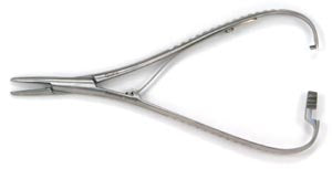 Needle Holder, Mathieu, 5½" QNHM